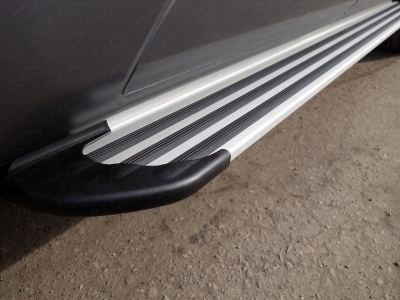 Пороги алюминиевые Slim Line Silver ТСС для Mitsubishi ASX 2013-2016